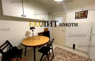 Тристаен апартамент в София, Дианабад
