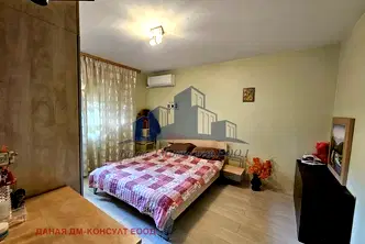 Тристаен апартамент в Шумен, Добруджански