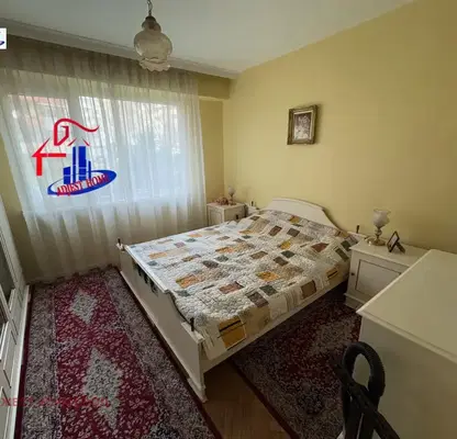 Снимка 2 — Тристаен апартамент в Шумен, Добруджански