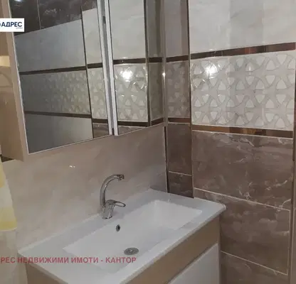 Photo 2 — 3-bedroom apartment in Shumen, Dobrudjanski