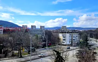 Тристаен апартамент в Шумен, Добруджански