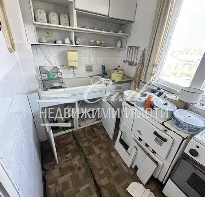 Снимка 4 — Тристаен апартамент в Шумен, Добруджански