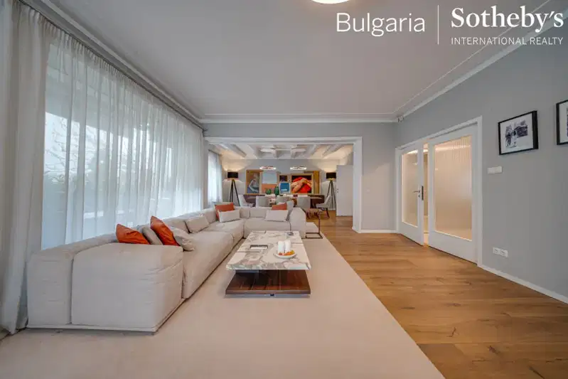 3-bedroom apartment in Sofiya, Doktorski Pametnik