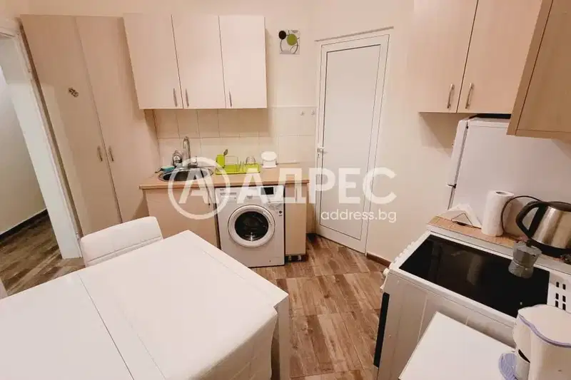 3-bedroom apartment in Sofiya, Doktorski Pametnik