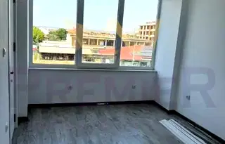Тристаен апартамент в Бургас, Долно Езерово