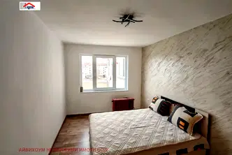 Тристаен апартамент в Плевен, Дружба 2