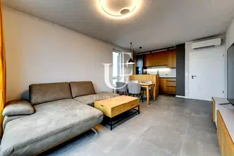 Тристаен апартамент в София, Дружба 2
