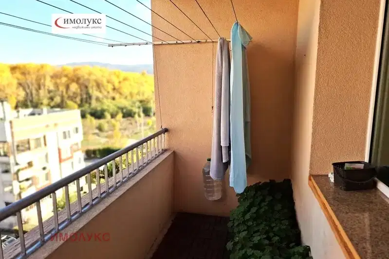 3-bedroom apartment in Sofiya, Drujba 2