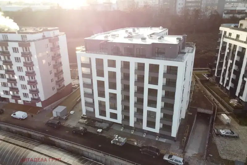 Тристаен апартамент в София, Дружба 2