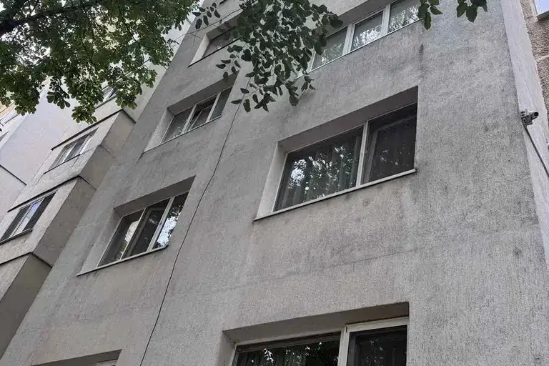Тристаен апартамент във Враца, Дъбника