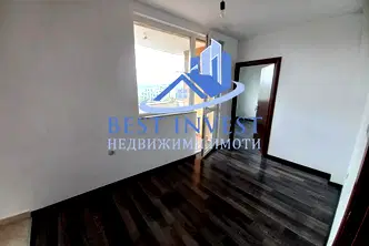Тристаен апартамент в Благоев, Еленово 1
