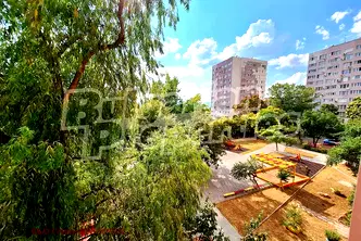 Тристаен апартамент в Благоев, Еленово 2