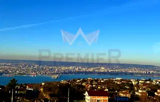 Тристаен апартамент във Варна, Галата