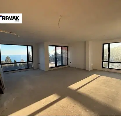 Photo 2 — 3-bedroom apartment in Varna, Galata