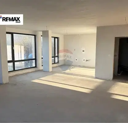Photo 3 — 3-bedroom apartment in Varna, Galata