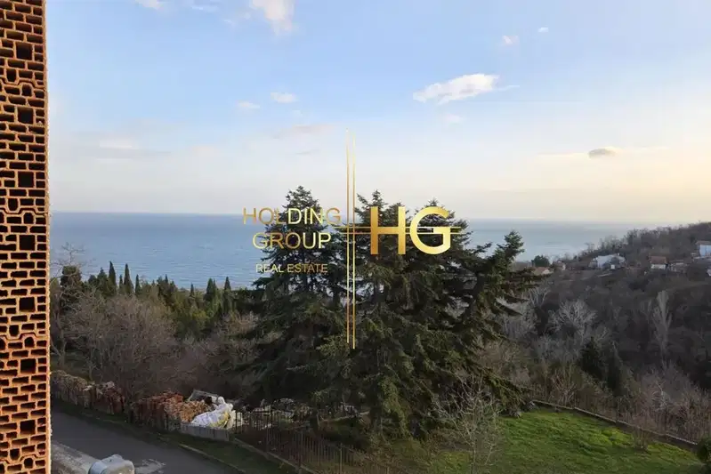 3-bedroom apartment in Varna, Galata