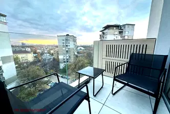 Тристаен апартамент в София, Гео Милев