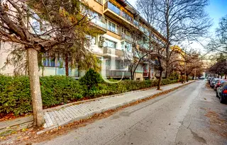 Тристаен апартамент 82 кв.м. в Гео Милев с балкони