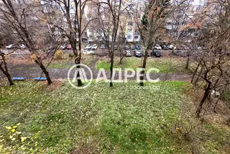 Двустаен панелен апартамент с усвоена тераса в Гоце Делчев, София