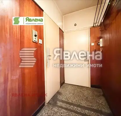 Снимка 5 — Тристаен апартамент в София, Гоце Делчев