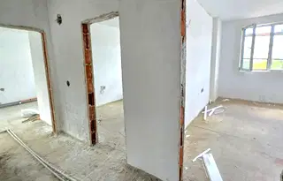 Тристаен апартамент в София, Горна баня