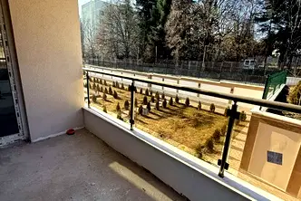 Тристаен апартамент в София, Горна баня