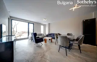 Тристаен апартамент в София, Горна баня