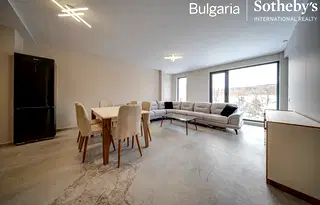Тристаен апартамент в София, Горна баня