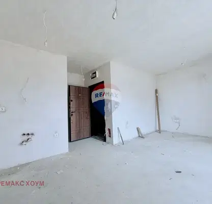 Снимка 5 — Тристаен апартамент във Варна, Гранд Мол