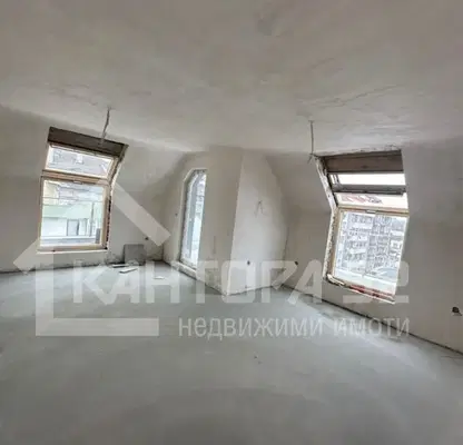 Снимка 2 — Тристаен апартамент с панорамна гледка в Гранд Мол, Варна