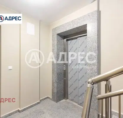 Снимка 4 — Тристаен апартамент във Варна, Гръцка махала