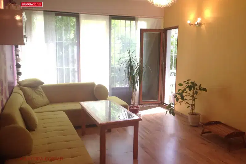 3-bedroom apartment in Sofiya, Hadji Dimityr