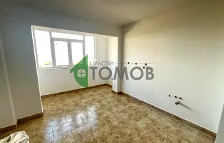 Тристаен апартамент в Шумен, Херсон