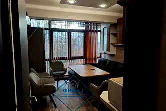 Тристаен апартамент в Шумен, Херсон