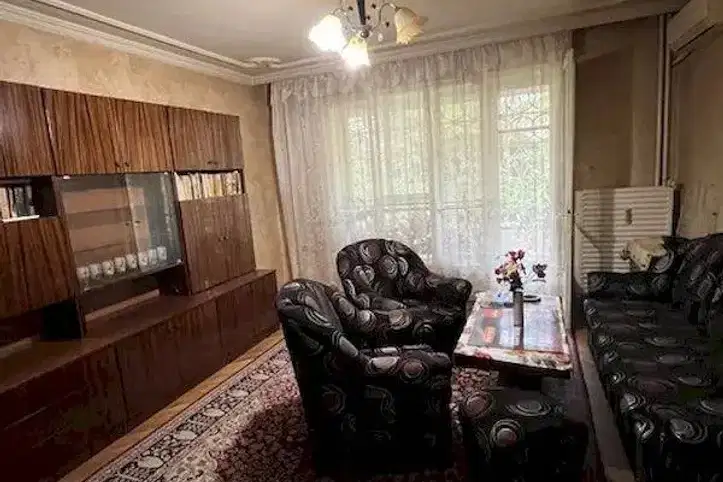 Тристаен апартамент в Шумен, Херсон
