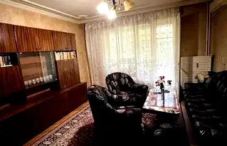 Тристаен апартамент в Шумен, Херсон