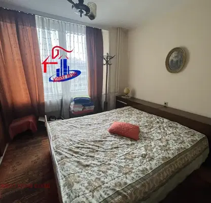 Снимка 5 — Тристаен апартамент в Шумен, Херсон