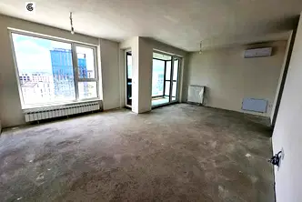 Тристаен апартамент в София, Хладилника