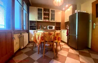 Тристаен апартамент в София, Хладилника