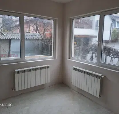 Photo 3 — Three-room apartment with garage and yard in Hristo Botev, Dobrich