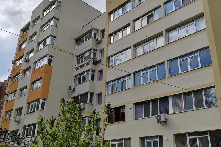Тристаен апартамент в Добрич, Христо Ботев