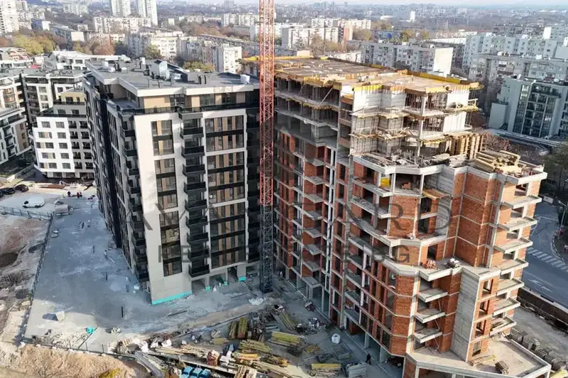 Тристаен апартамент в Пловдив, Христо Смирненски