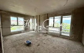 Тристаен апартамент в Пловдив, Христо Смирненски