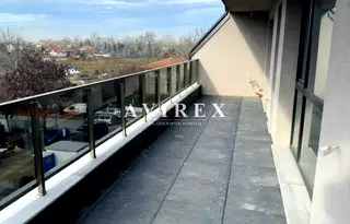 Тристаен апартамент в Пловдив, Христо Смирненски