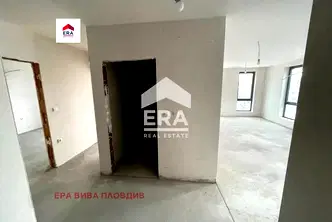 Тристаен апартамент в Пловдив, Христо Смирненски
