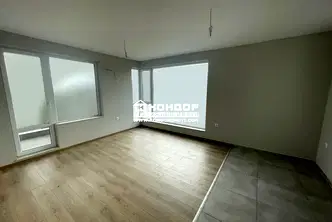 Тристаен апартамент в Пловдив, Христо Смирненски