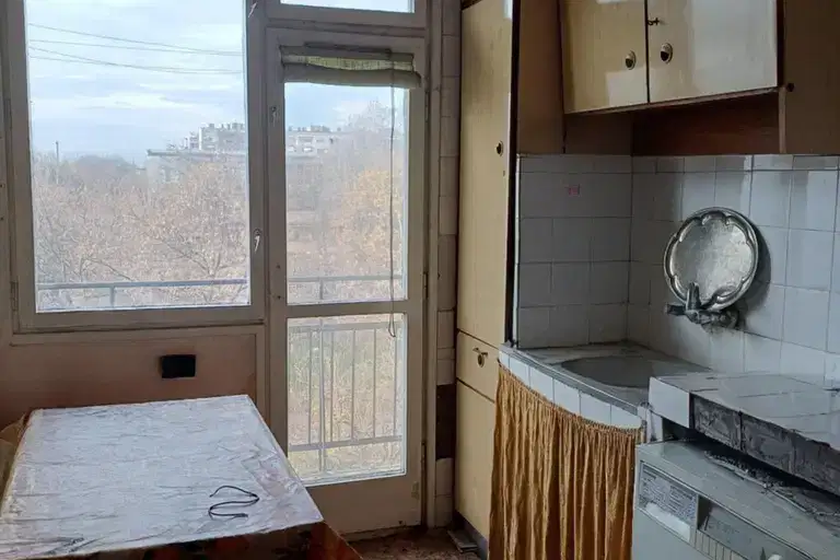 Тристаен апартамент с две тераси в район Каспела, Пловдив