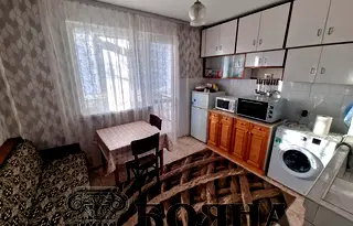 Тристаен апартамент в Русе, Хъшове