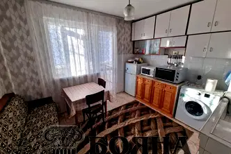 Тристаен апартамент в Русе, Хъшове