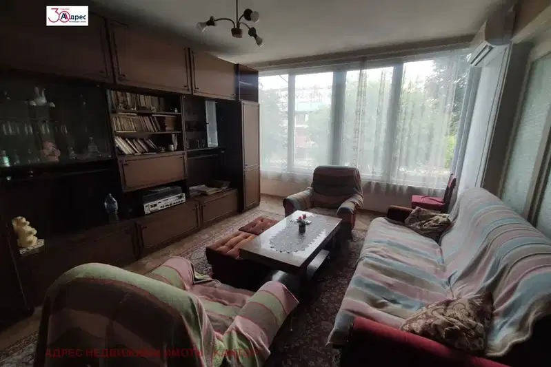 3-bedroom apartment in Pazardjik, Idealen Centyr